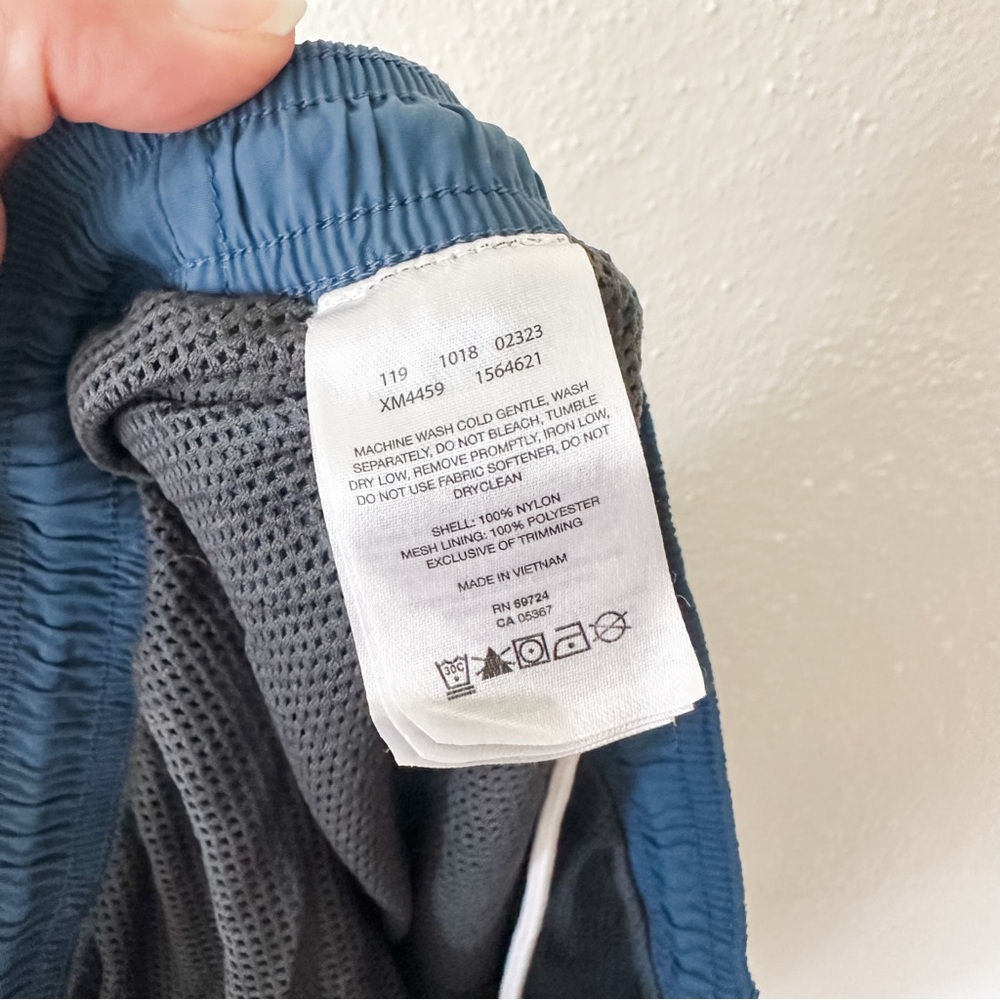 Columbia 6" Backwater PFG Water Shorts in Blue - Picture 8 of 8